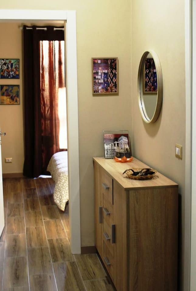 2V1 - Blloku Mac Appartement Tirana Buitenkant foto
